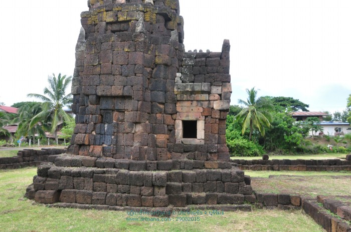 กุฎิฤาษีหนองบัวลาย 