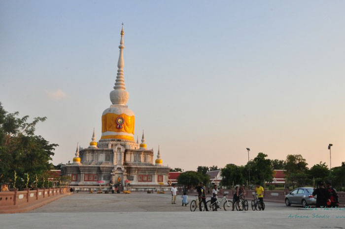 พระธาตุนาดูน บ้านนาดูน อำเภอนาดูน จังหวัดมหาสารคาม