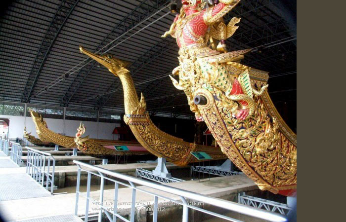 พิพิธภัณฑ์เรือพระราชพิธี ถ.อรุณอัมรินทร์ กรุงเทพฯ