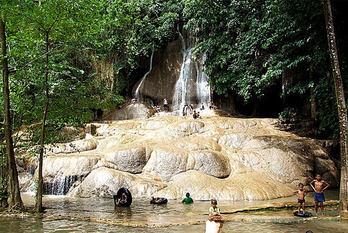 สะพานมอญ กาญจนบุรี