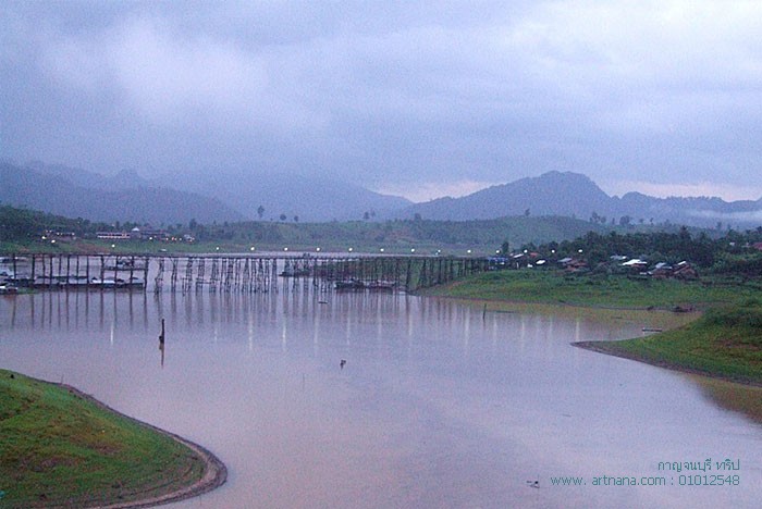 สะพานมอญ กาญจนบุรี